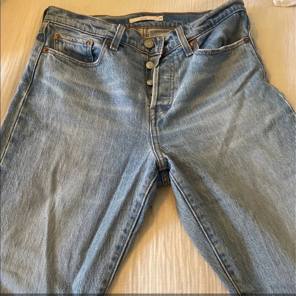 Levi’s wedgie jeans
